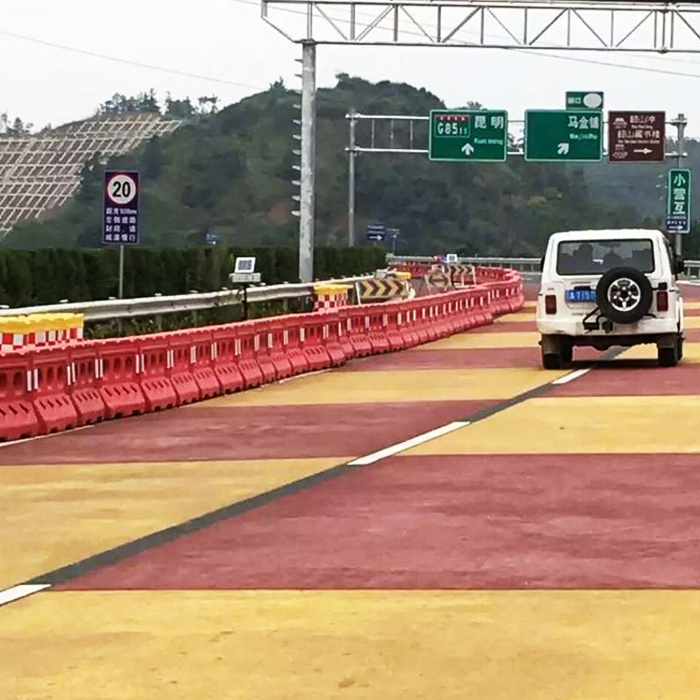 高速公（gōng）路